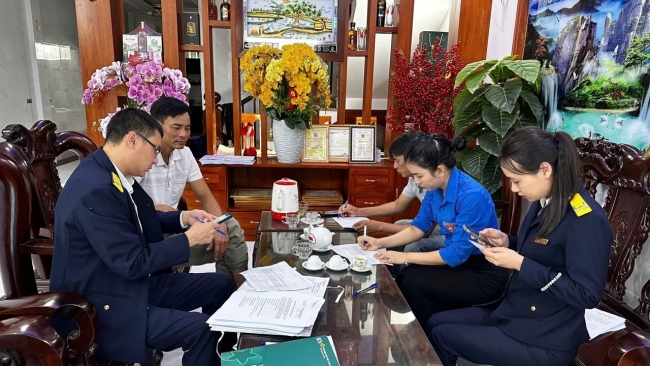 Thuế tỉnh Hà Tĩnh làm việc không ngày nghỉ, hỗ trợ 24h để hộ kinh doanh chuyển sang kê khai