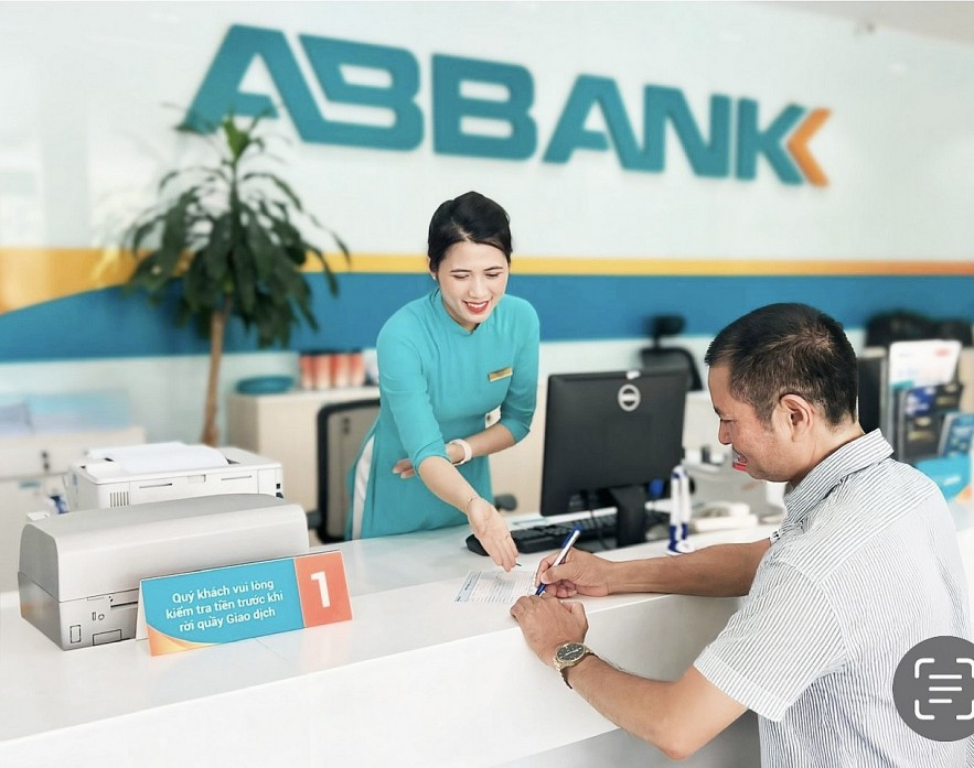 undefined ABBANK giảm lãi suất đến 2,8%, tiếp sức khách hàng phục hồi sau bão