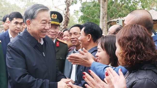 PHÁT HUY SỨC MẠNH ĐẠI ĐOÀN KẾT TOÀN DÂN TỘC ĐỂ PHÁT TRIỂN ĐẤT NƯỚC