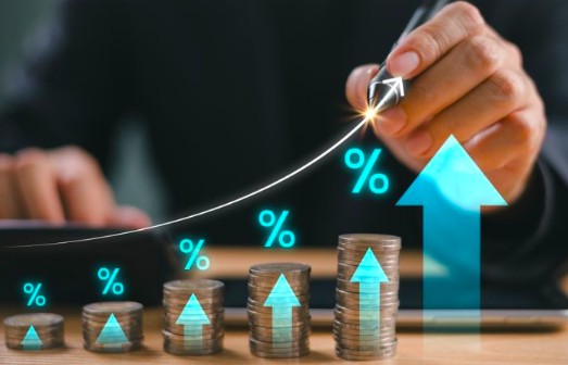 Lợi nhuận toàn thị trường bật tăng nhưng nhịp phục hồi còn phân hóa