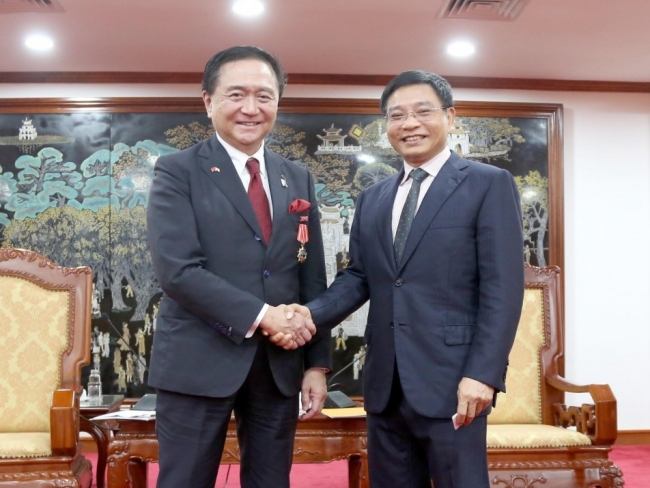 Bộ trưởng Nguyễn Văn Thắng tiếp Thống đốc tỉnh Kanagawa, Nhật Bản