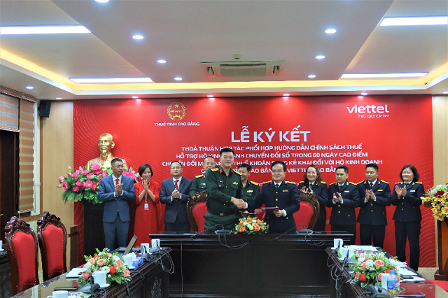 Thuế tỉnh Cao Bằng và Viettel phối hợp hướng dẫn chính sách thuế, hỗ trợ hộ kinh doanh chuyển đổi số