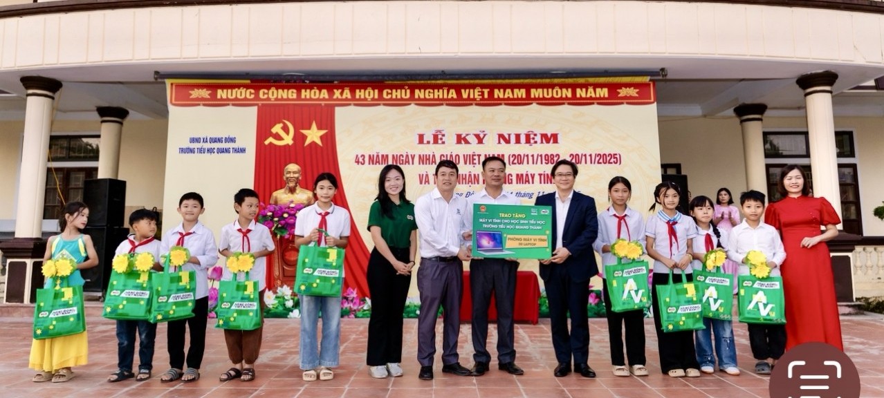 Nestlé Việt Nam trao tặng phòng máy tính giúp học sinh tiếp cận công nghệ