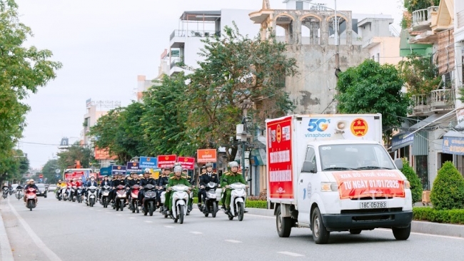 Thuế tỉnh Ninh Bình đồng loạt ra quân hỗ trợ hộ kinh doanh chuyển đổi sang phương pháp kê khai