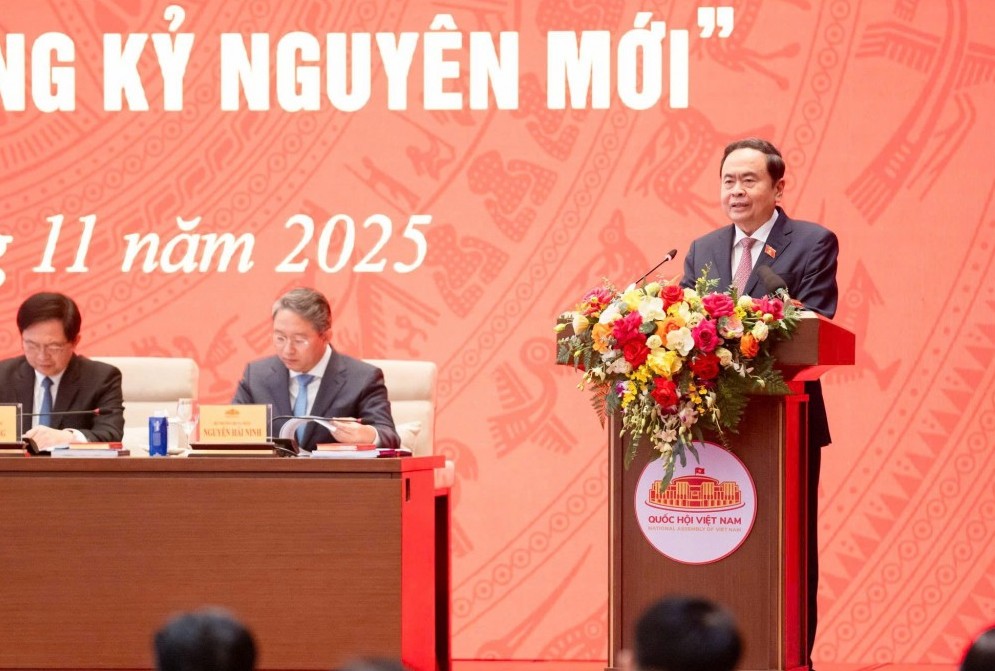 dien dan xay dung phap luat lan thu nhat danh gia nhiem ky kien tao dot pha ve the che