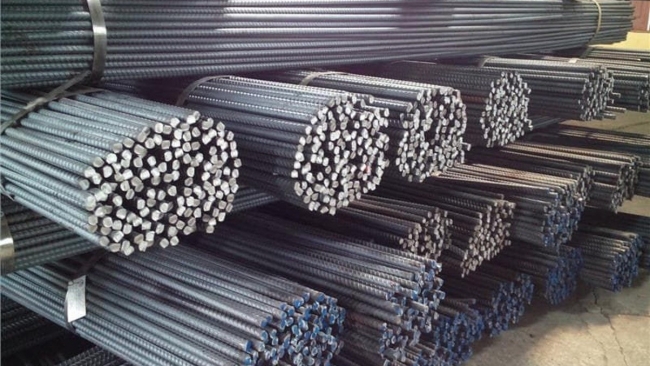 Ngày 27/11: Giá thép giảm, quặng sắt tiếp đà tăng