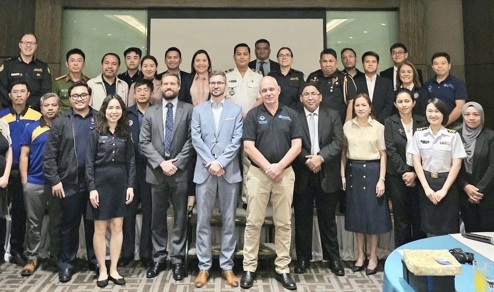 Hải quan chủ động phối hợp kiểm soát rác thải, xử lý container vô thừa nhận