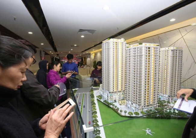 "Trị tận gốc” bất cập giá nhà