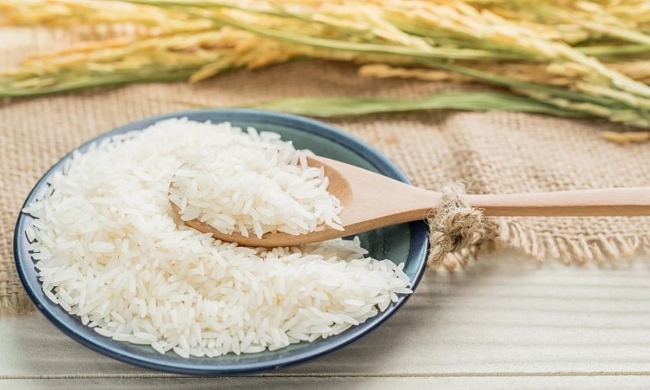 Ngày 1/12: Giá lúa gạo tại Đồng bằng sông Cửu Long bình ổn sáng đầu tuần