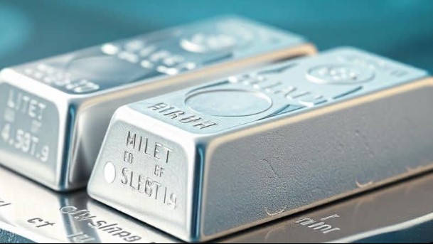 Ngày 1/12: Giá bạc quay đầu giảm