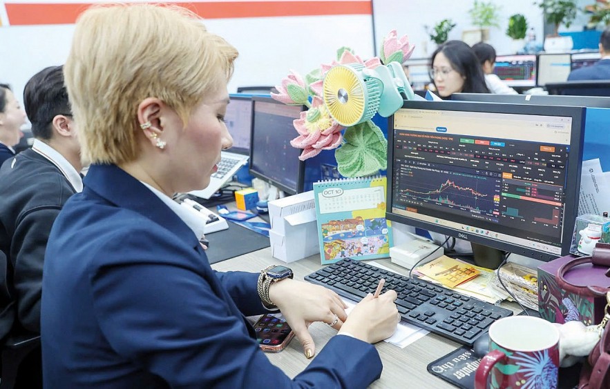 Thị trường chứng khoán tích lũy, tạo nền cho chu kỳ tăng trưởng mới Thị trường chứng khoán tích lũy, tạo nền cho chu kỳ tăng trưởng mới