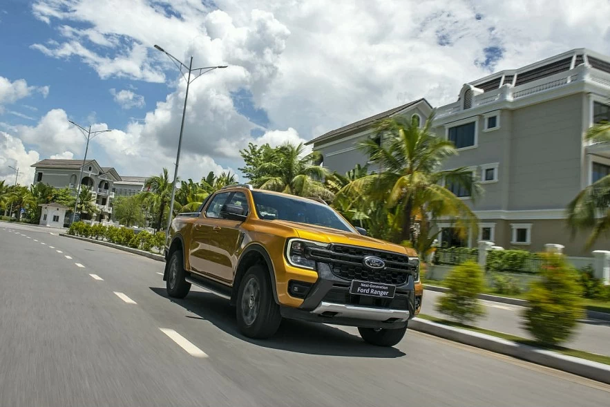 undefined Ford Việt Nam và đại lý triển khai Chương trình ưu đãi 100% lệ phí trước bạ