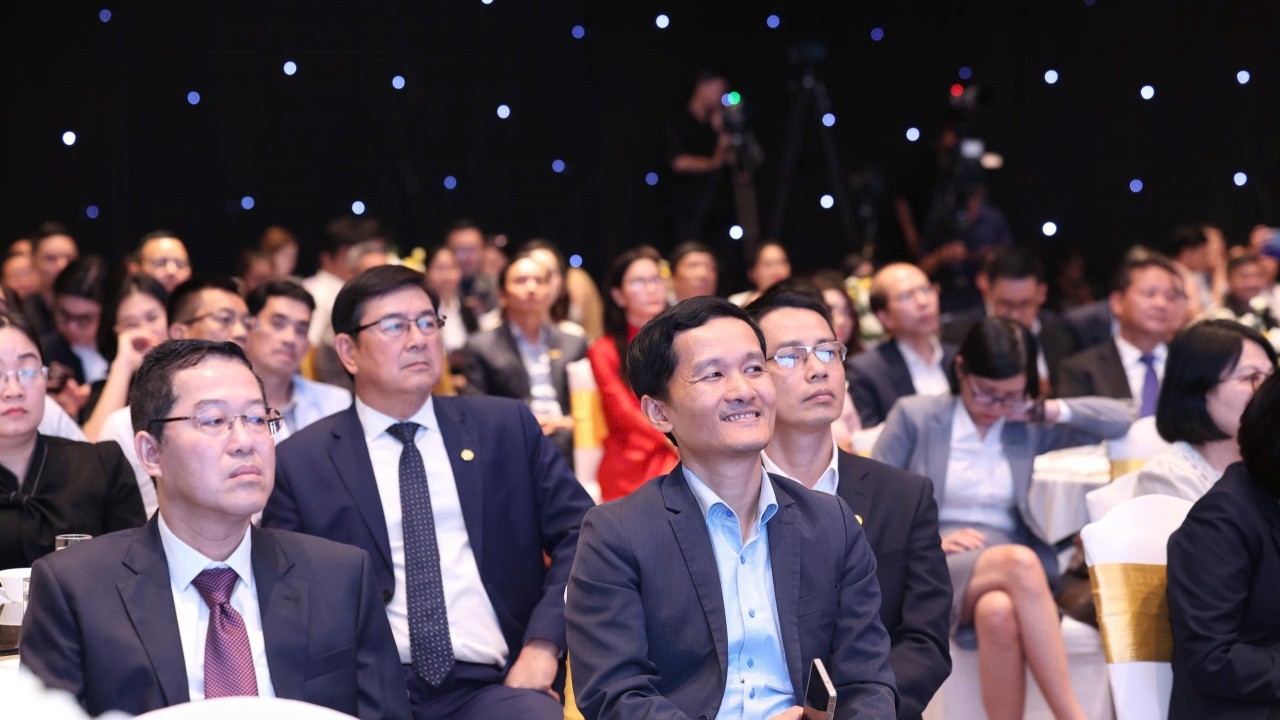 Cuộc bình chọn Doanh nghiệp niêm yết 2025: Tiếp sức niềm tin trên thị trường vốn