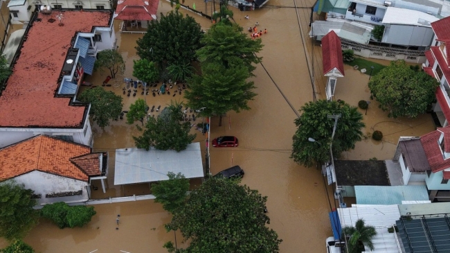 ADB hỗ trợ khẩn cấp 2 triệu USD cứu trợ lũ lụt tại Việt Nam