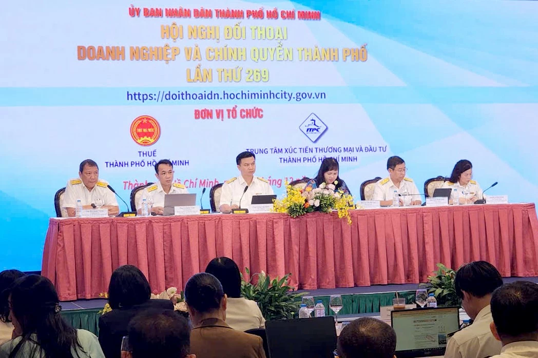 Doanh nghiệp cần phối hợp với cơ quan chức năng để tự bảo vệ mình và cho cộng đồng Doanh nghiệp cần phối hợp với cơ quan chức năng để tự bảo vệ mình