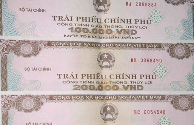 Thị trường trái phiếu chính phủ tháng 11: Lãi suất tăng nhẹ trong khi thanh khoản thứ cấp giảm