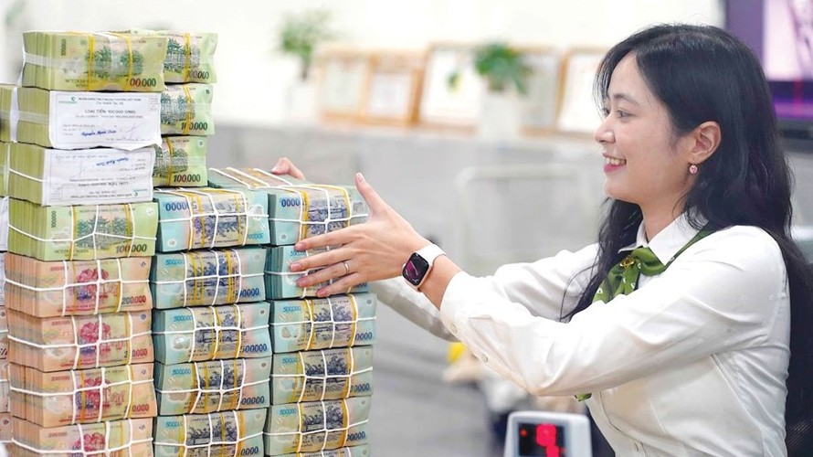 Tín dụng vào giai đoạn "nước rút", ngân hàng nhận diện bài toán rủi ro năm tới