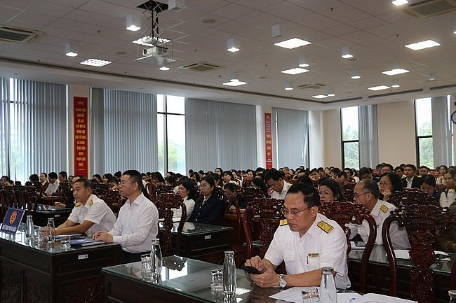 Thuế TP. Đà Nẵng tổ chức bồi dưỡng kỹ năng giao tiếp, ứng xử trong thi hành công vụ
