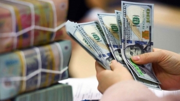 Tỷ giá USD hôm nay (10/12): Ngân hàng thương mại tăng, "chợ đen" giảm ở cả 2 chiều mua và bán