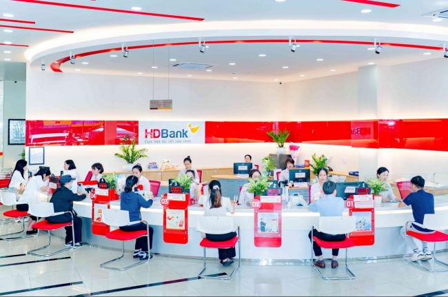 HDBank chốt quyền chia gần 30% cổ tức và cổ phiếu thưởng vào ngày cả nước khởi công - khánh thành 245 dự án lớn