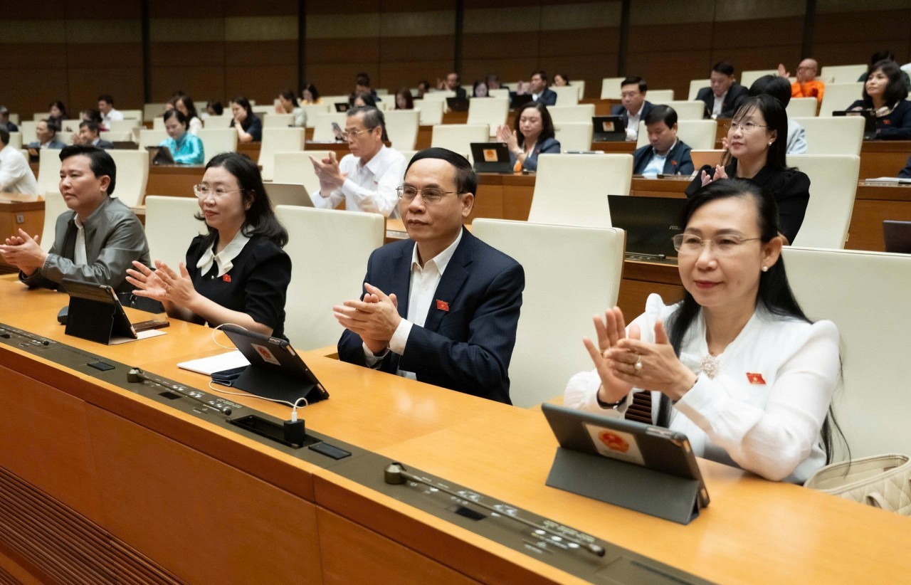 Nhiều cơ chế mới phân cấp mạnh mẽ cho Thành phố Hồ Chí Minh và Đà Nẵng