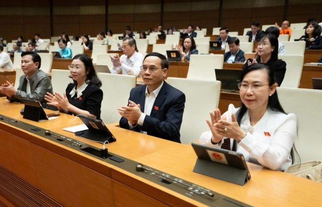 Nhiều cơ chế mới phân cấp mạnh mẽ cho Thành phố Hồ Chí Minh và Đà Nẵng