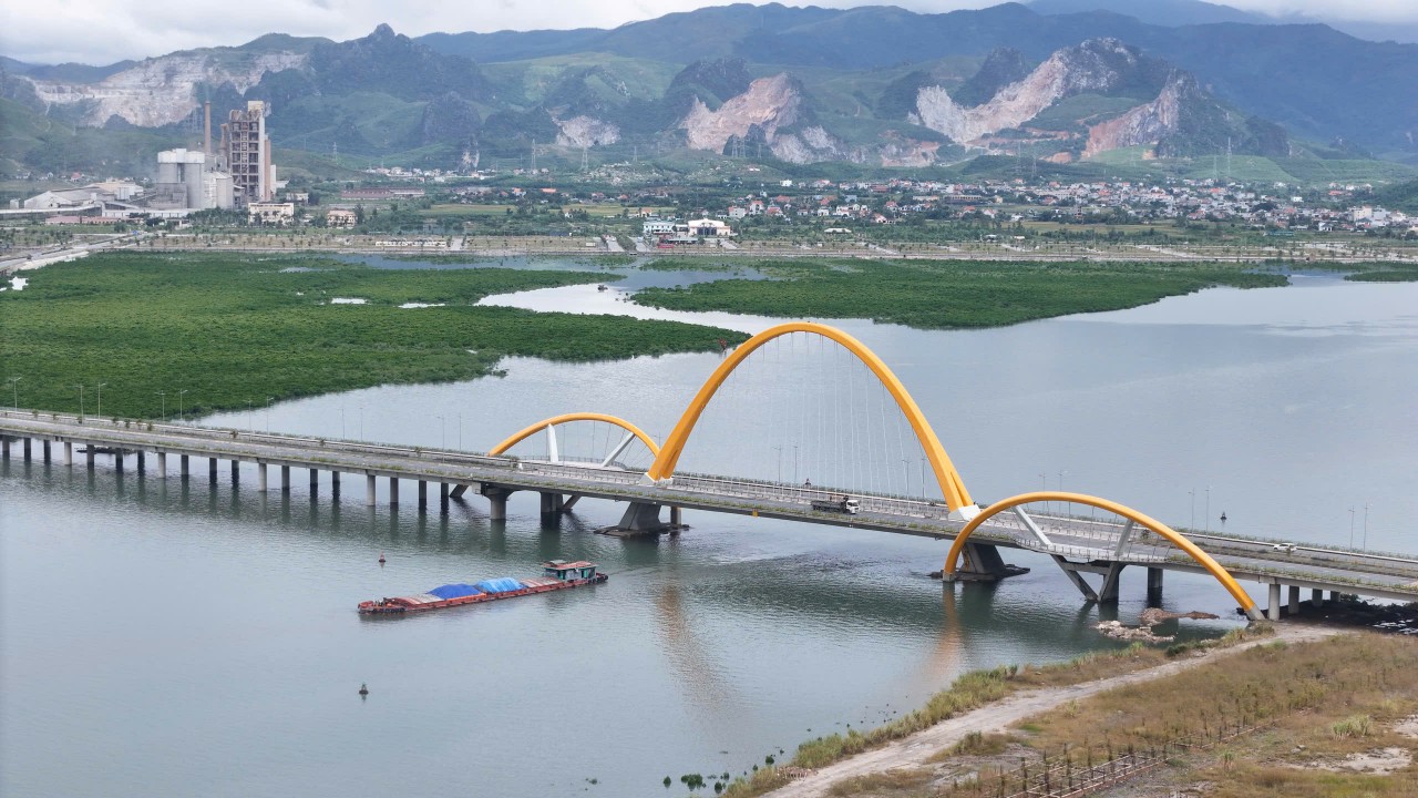 Quảng Ninh hấp dẫn đầu tư nhờ chính sách hiệu quả