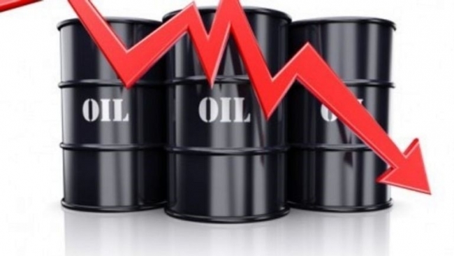 Ngày 16/12: Giá dầu thế giới giảm mạnh