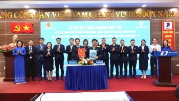 Thuế tỉnh Lai Châu hợp tác với VNPT Lai Châu thúc đẩy hộ kinh doanh chuyển đổi số