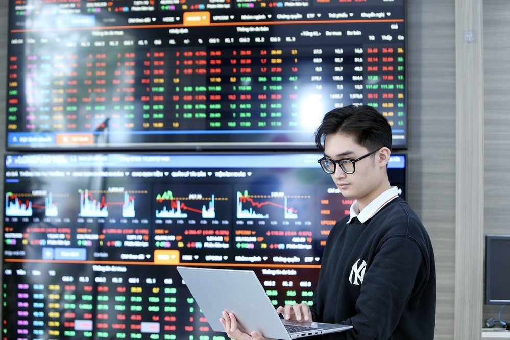 chung khoan ngay 1812 dao han phai sinh em dep ky vong nhip phuc hoi cua vn index