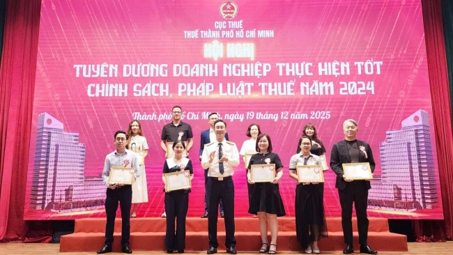 Thuế TP. Hồ Chí Minh tuyên dương 262 doanh nghiệp tiêu biểu, chấp hành tốt chính sách pháp luật