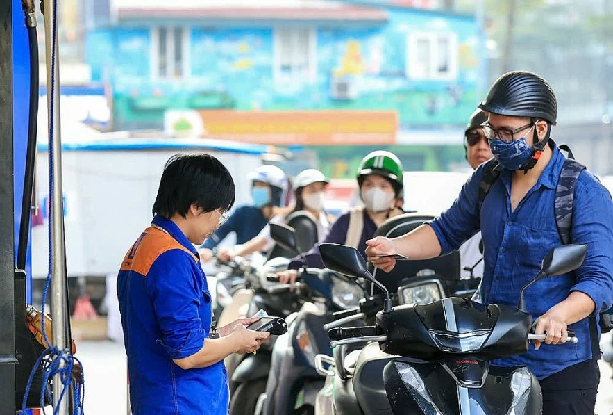 Giá xăng dầu đầu năm 2026 vẫn “giằng co” ở vùng thấp Giá xăng dầu đầu năm 2026 vẫn “giằng co” ở vùng thấp