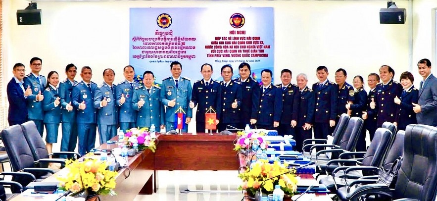 undefined Tăng cường hợp tác hải quan Việt Nam - Campuchia
