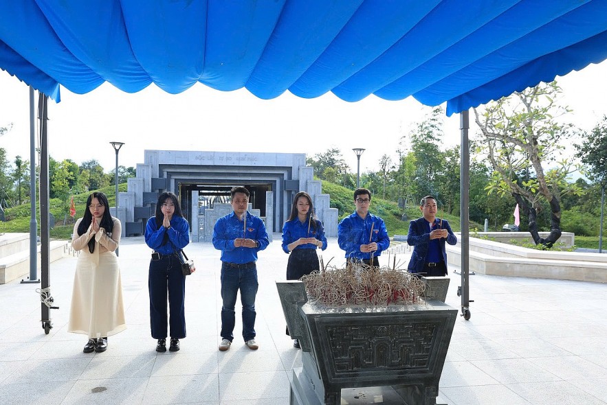 Tuổi trẻ Vụ I, Bộ Tài chính tri ân lịch sử, sẻ chia với học sinh vùng khó khăn tại Điện Biên