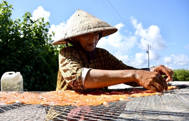 ca mau tao sinh ke mo rong co hoi thoat ngheo ben vung