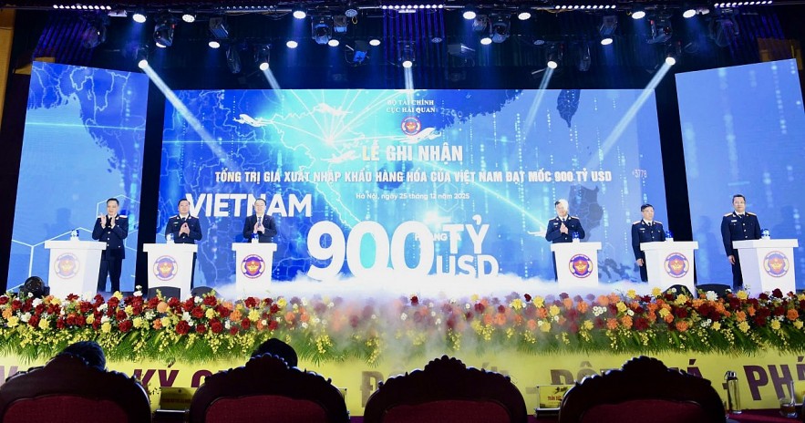 Hải quan công bố giá xuất nhập  khẩu hàng hóa của Việt Nam cán mốc 900 tỷ USD