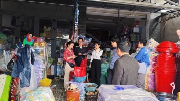 Thuế TP. Huế hoàn thành Chiến dịch 45 ngày cao điểm chuyển đổi hộ kinh doanh sang kê khai thuế