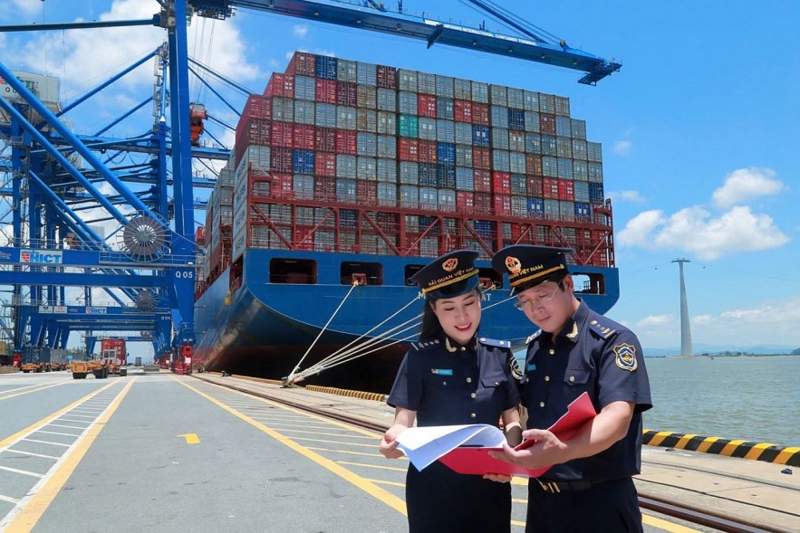 Vàng son, 10 sự kiện nổi bật của Hải quan Việt Nam năm 2025