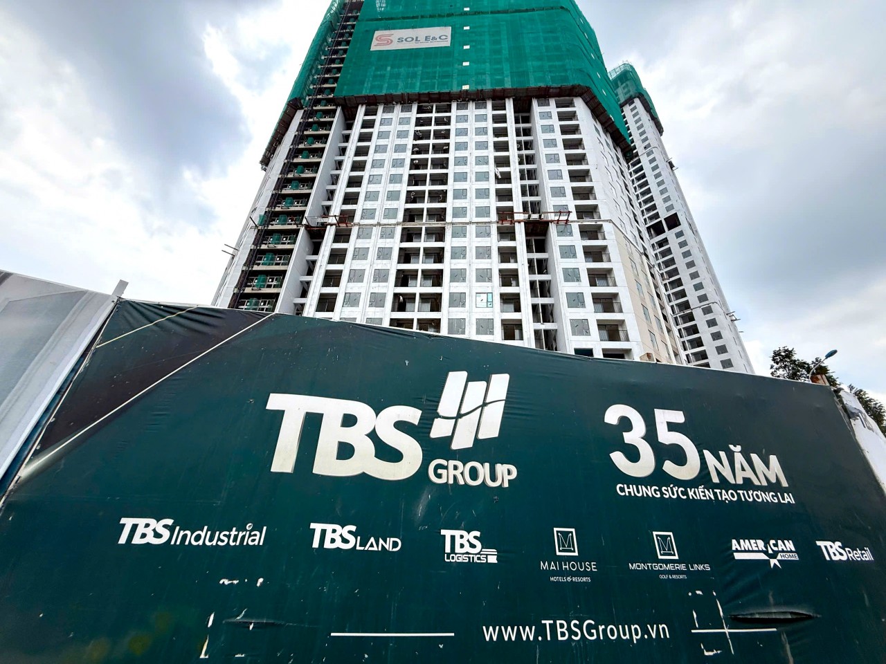 Thận trọng nghiên cứu phương án để giảm giá bất động sản