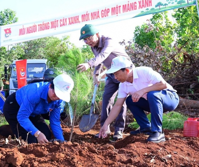 Tổ chức “Tết trồng cây đời đời nhớ ơn Bác Hồ” nhân dịp Xuân Bính Ngọ 2026