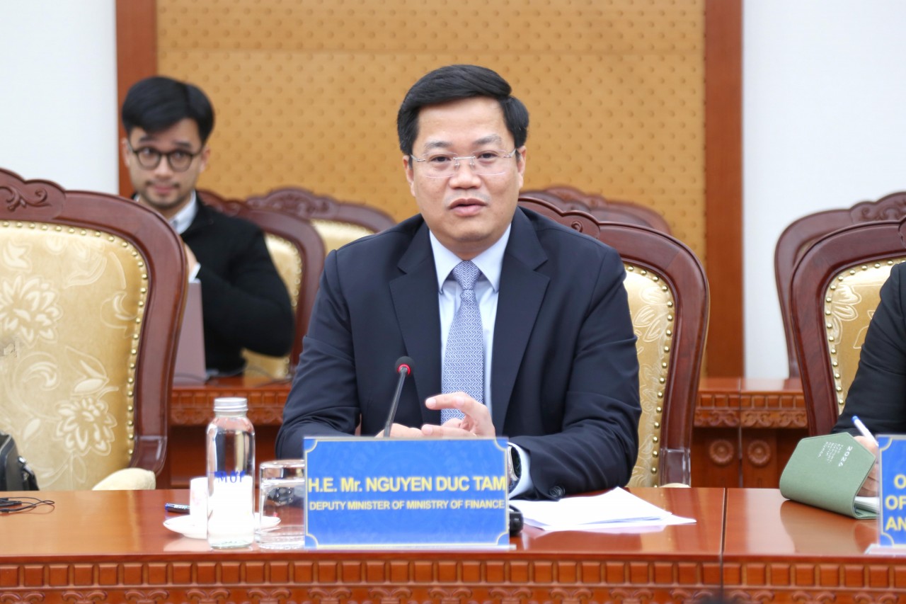 Thứ trưởng Bộ Tài chính Nguyễn Đức Tâm tiếp Phó Chủ tịch Thường trực Tập đoàn Dassault Systèmes Thứ trưởng Bộ Tài chính Nguyễn Đức Tâm tiếp Phó Chủ tịch Thường trực Tập đoàn Dassault Systèmes