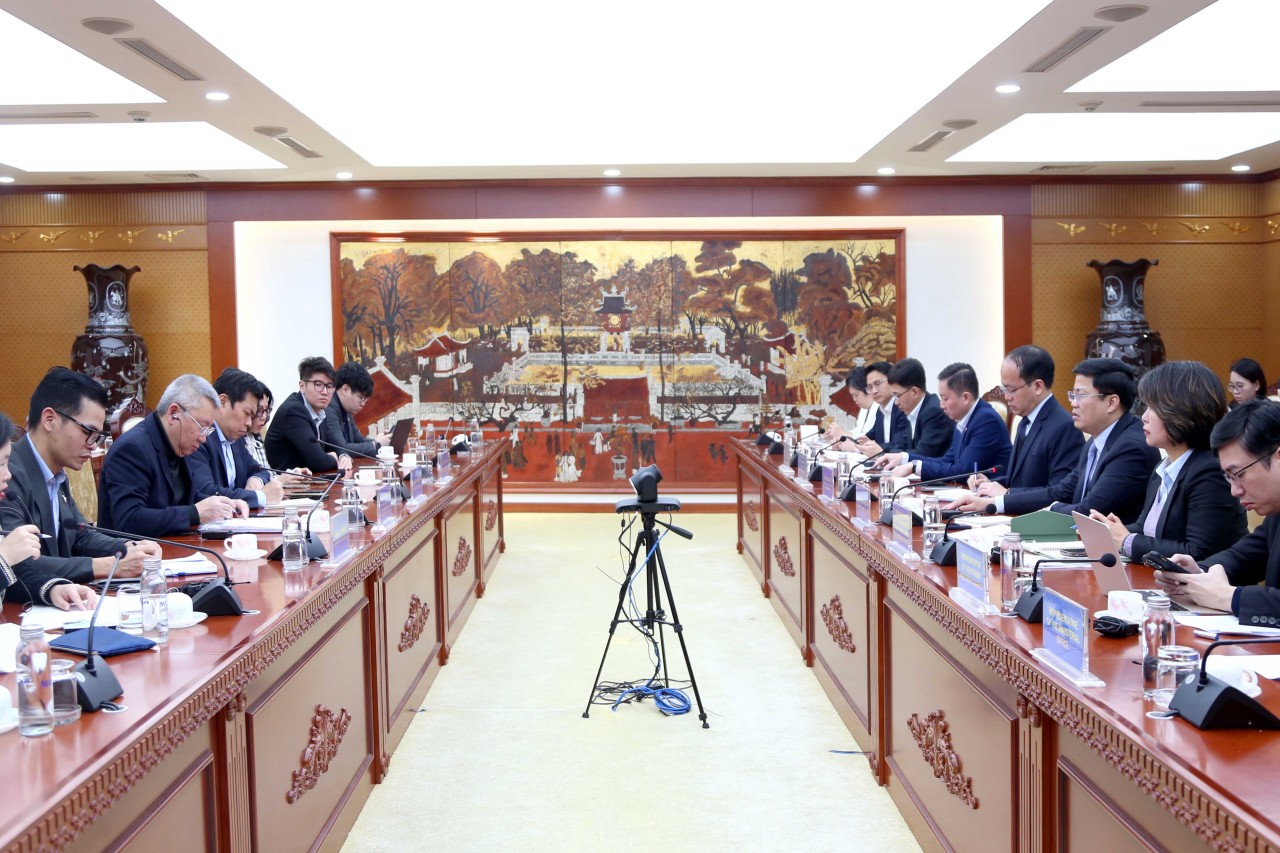 Thứ trưởng Bộ Tài chính Nguyễn Đức Tâm tiếp Phó Chủ tịch Thường trực Tập đoàn Dassault Systèmes Thứ trưởng Bộ Tài chính Nguyễn Đức Tâm tiếp Phó Chủ tịch Thường trực Tập đoàn Dassault Systèmes