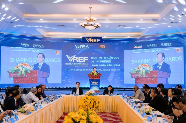 Thứ trưởng Bộ Xây dựng Nguyễn Văn Sinh: Thách thức về giá và cơ cấu sản phẩm vẫn hiện hữu