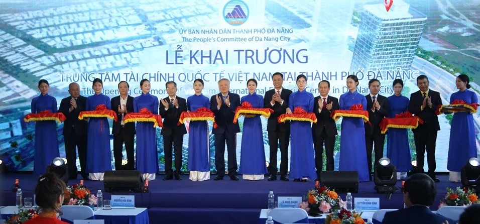 trung tam tai chinh quoc te tai tp da nang chinh thuc di vao hoat dong