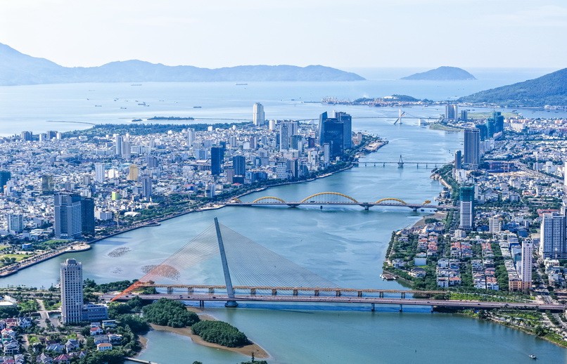 Chủ tịch UBND TP. Đà Nẵng yêu cầu các đơn vị liên quan xử lý dứt điểm cơ sở nhà, đất dôi dư trong tháng 1. Ảnh- Minh Minh Land Chủ tịch UBND TP. Đà Nẵng yêu cầu các đơn vị liên quan xử lý dứt điểm cơ sở nhà, đất dôi dư trong tháng 1. Ảnh- Minh Minh Land