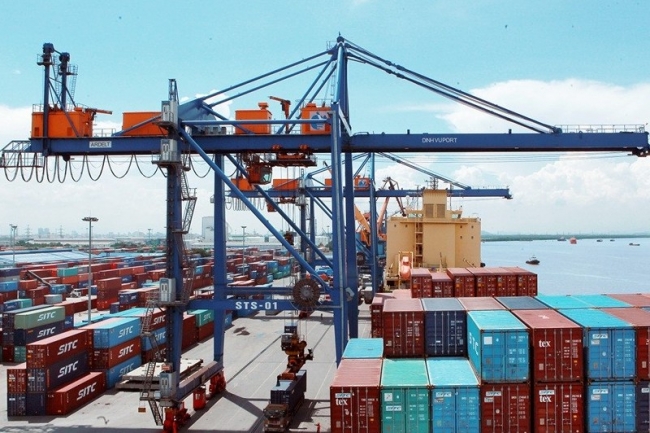 Cảng biển Hải Phòng phấn đấu đạt 122 triệu tấn hàng hóa thông qua trong năm 2026