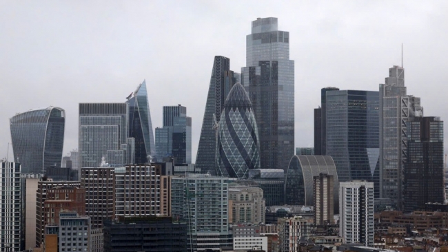 Nền kinh tế Anh tăng trưởng vượt dự kiến