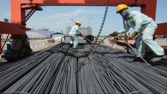 Ngày 17/1: Giá thép và quặng sắt trên sàn giao dịch đồng loạt giảm