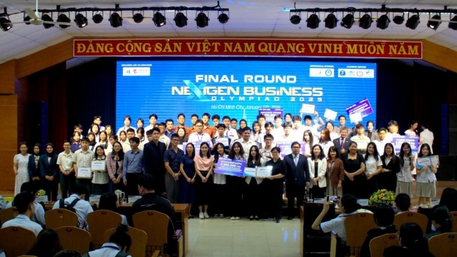 Vượt qua 27 đối thủ, sinh viên UFM giành giải nhất sân chơi kinh doanh quốc tế