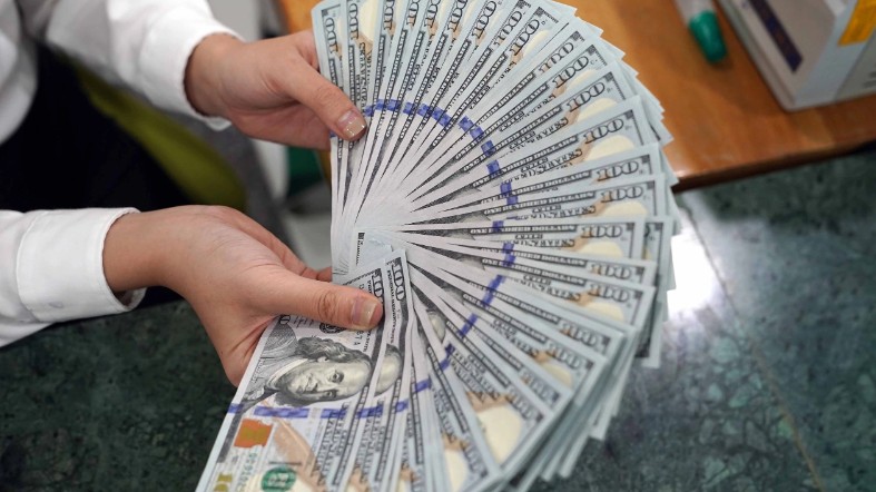 Tỷ giá USD hôm nay (20/1): Thế giới giảm, "chợ đen" tiếp đà tăng